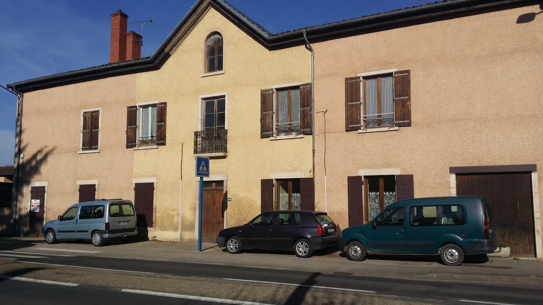 location LA CHAPELLE DE GUINCHAY